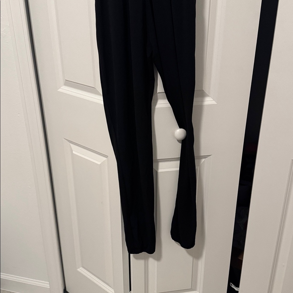 Elegant Black Strappy Jumpsuit - Picture 4 of 5